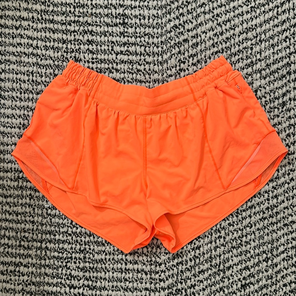 Hotty Hot Lined 2.5” Short